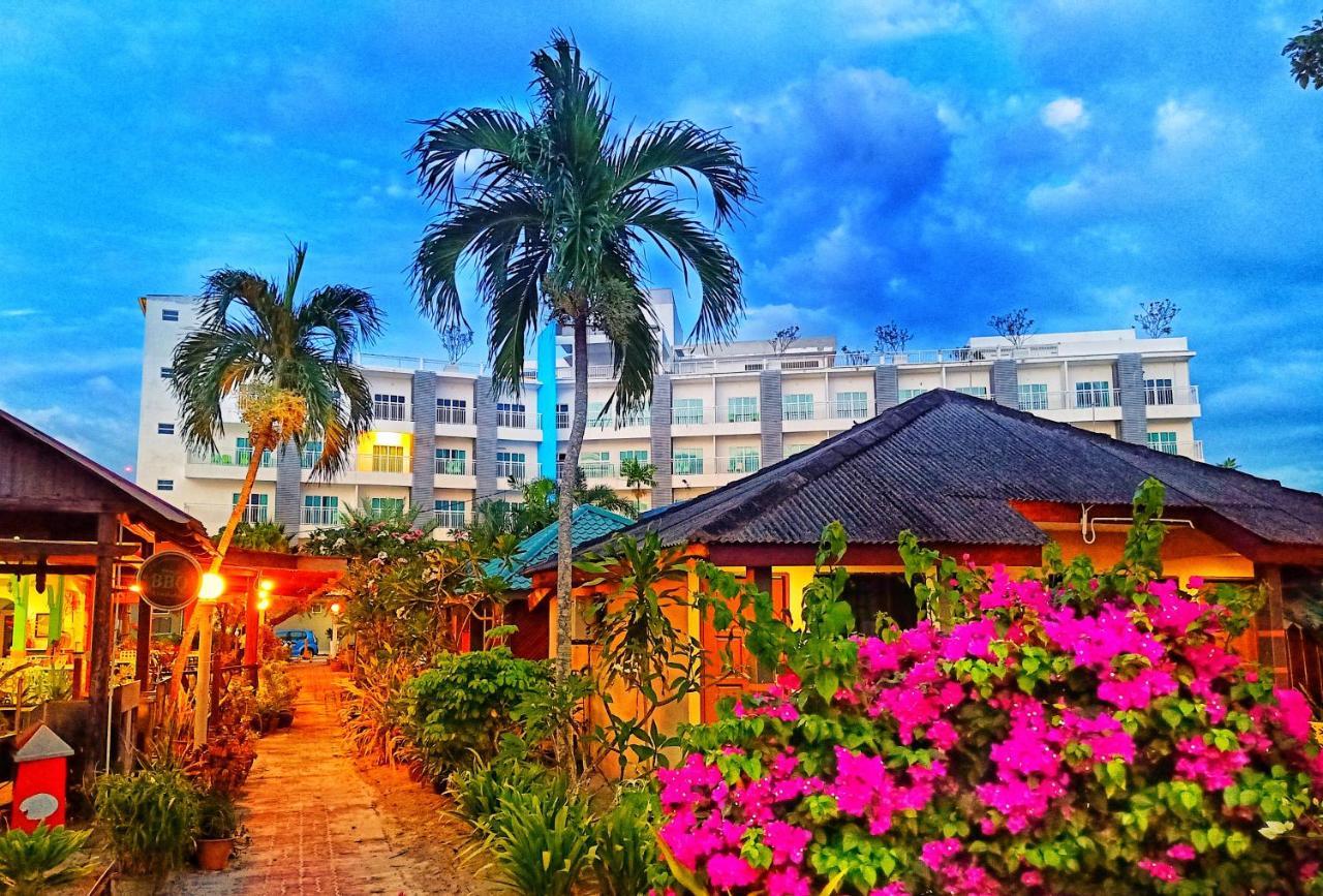 Langkapuri Resort Langkawi Pantai Cenang  Εξωτερικό φωτογραφία
